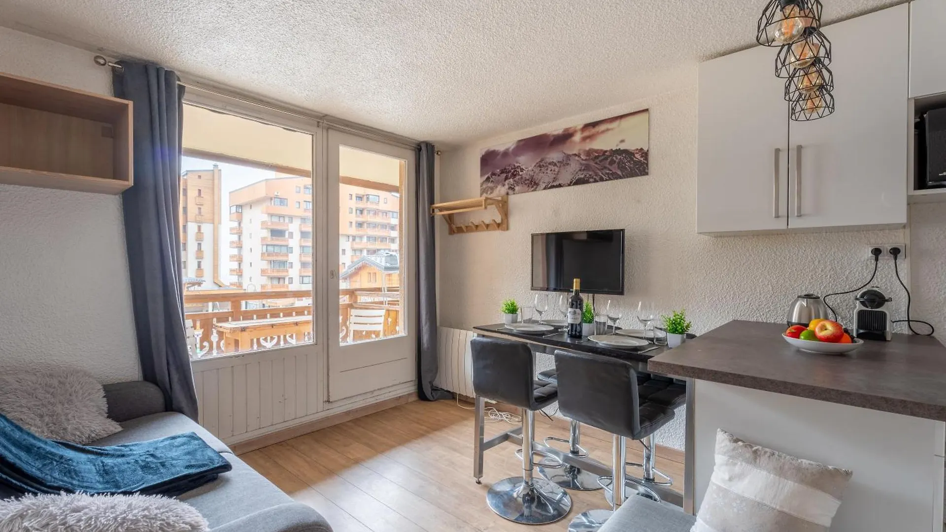 Apartment Ski In-Out - Heart Of Val Thorens Convenient Flat, Wifi 92 France